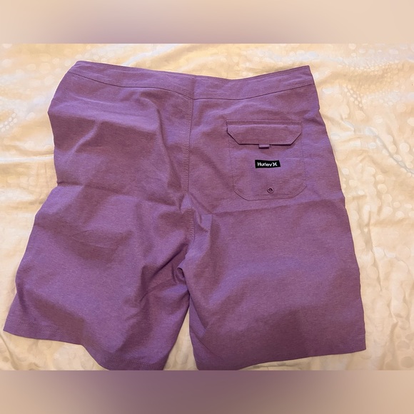 Hurley purple board shorts new size 32 - Picture 2 of 3
